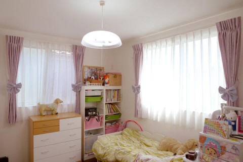 Girl's room