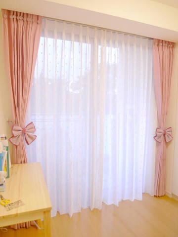 Ribbon Tieback Curtain