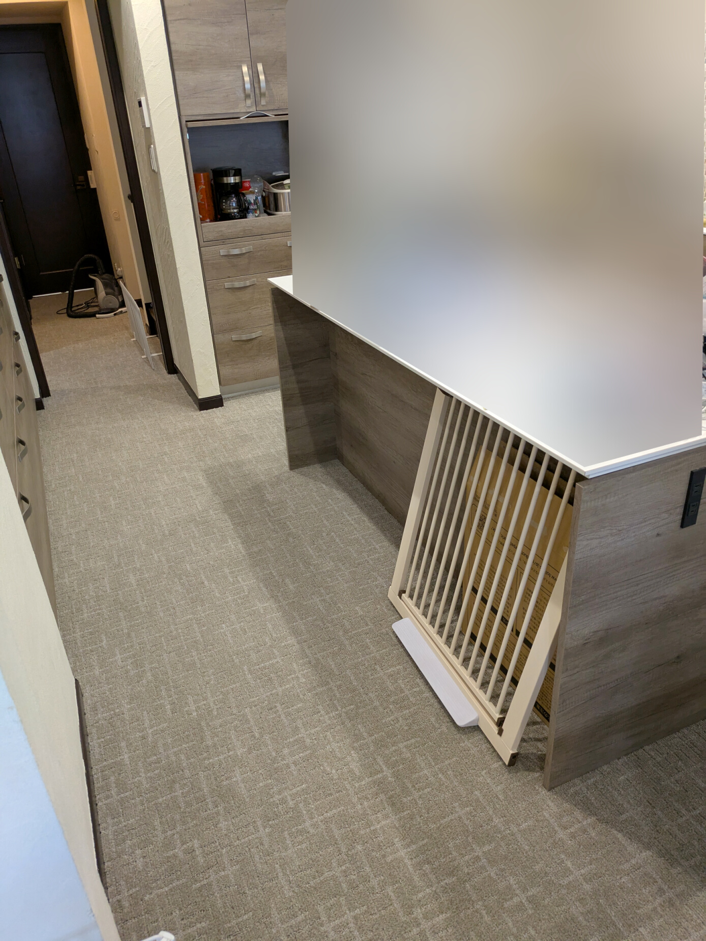 ファブリックフロア施工後　廊下