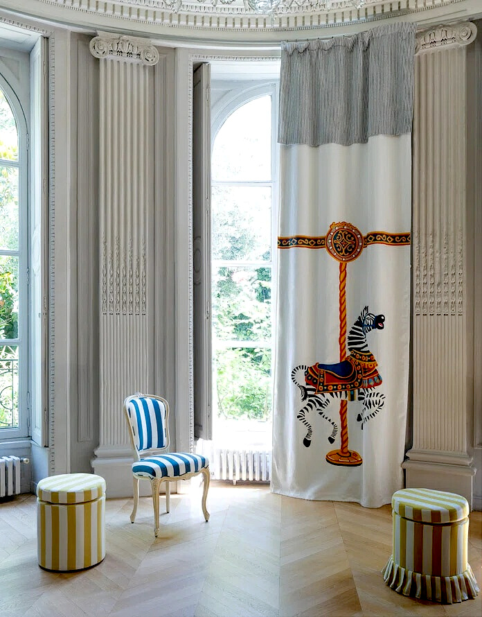 Le zèbre du carrousel / Pierre Frey